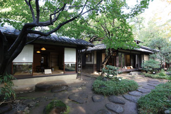 林芙美子終焉の地（林芙美子記念館）