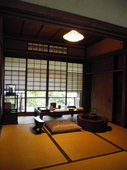 アトリエ棟　書斎