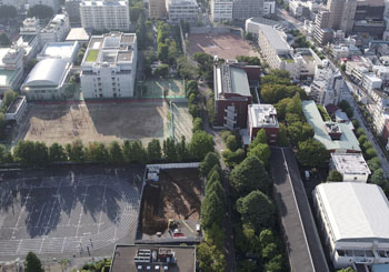 尾張徳川家下屋敷跡11次調査　調査区遠景（東から）